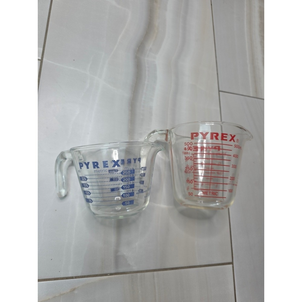 Vintage Pyrex Glass Measuring Cup Set 1 Cup Blue 2 Cup Red Metric Liquid 8oz K1